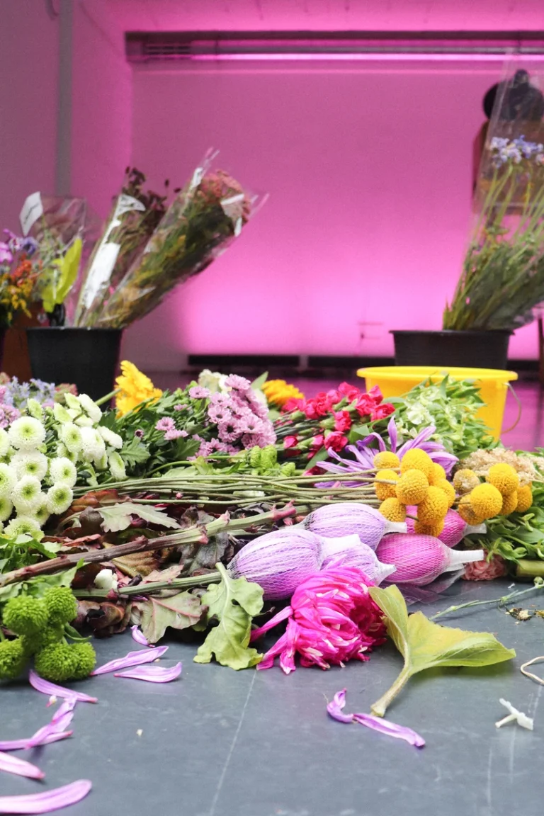 Atelier de composition florale pour un décor d'événement